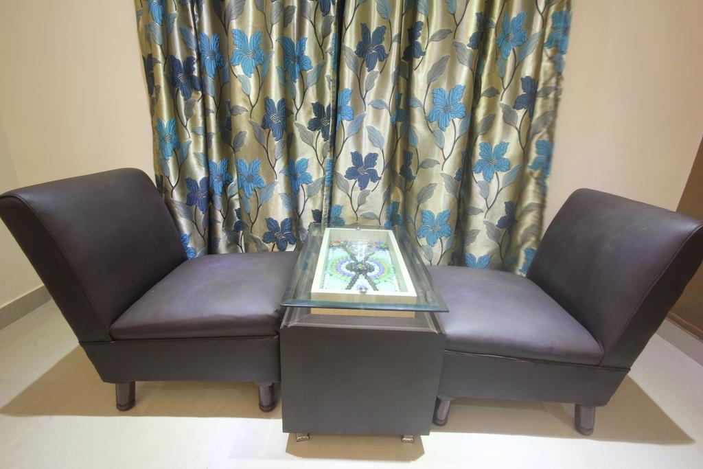 Urmee Hotel Bhuvanesvar Kültér fotó